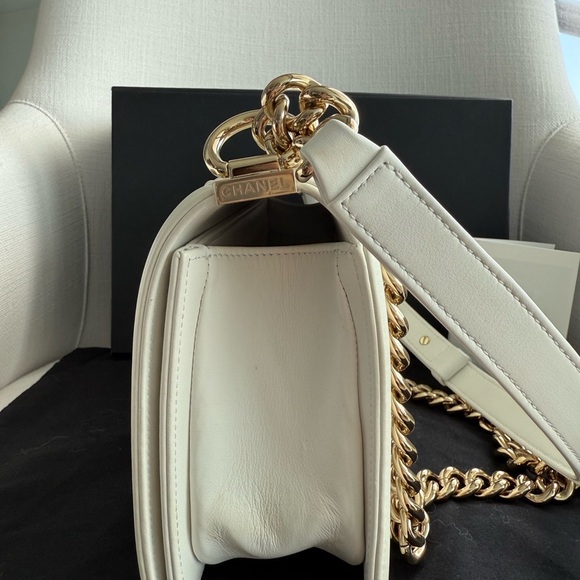 Chanel Calfskin Pearl Medium Boy Bag Flap White Handbag - Picture 6 of 16